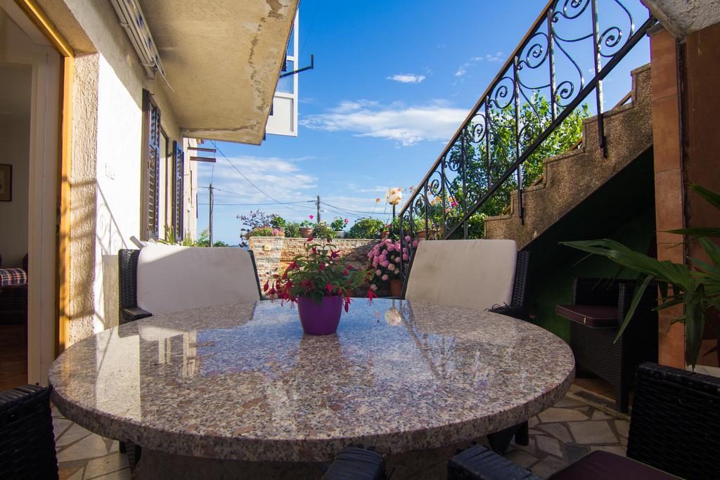 Apartment Magdic Brzac Exterior foto